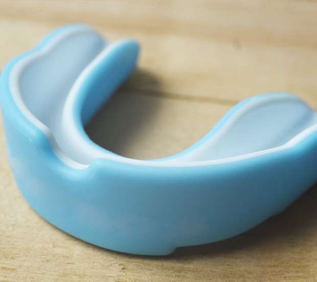 reduce-sports-injuries-with-mouth-guards-header